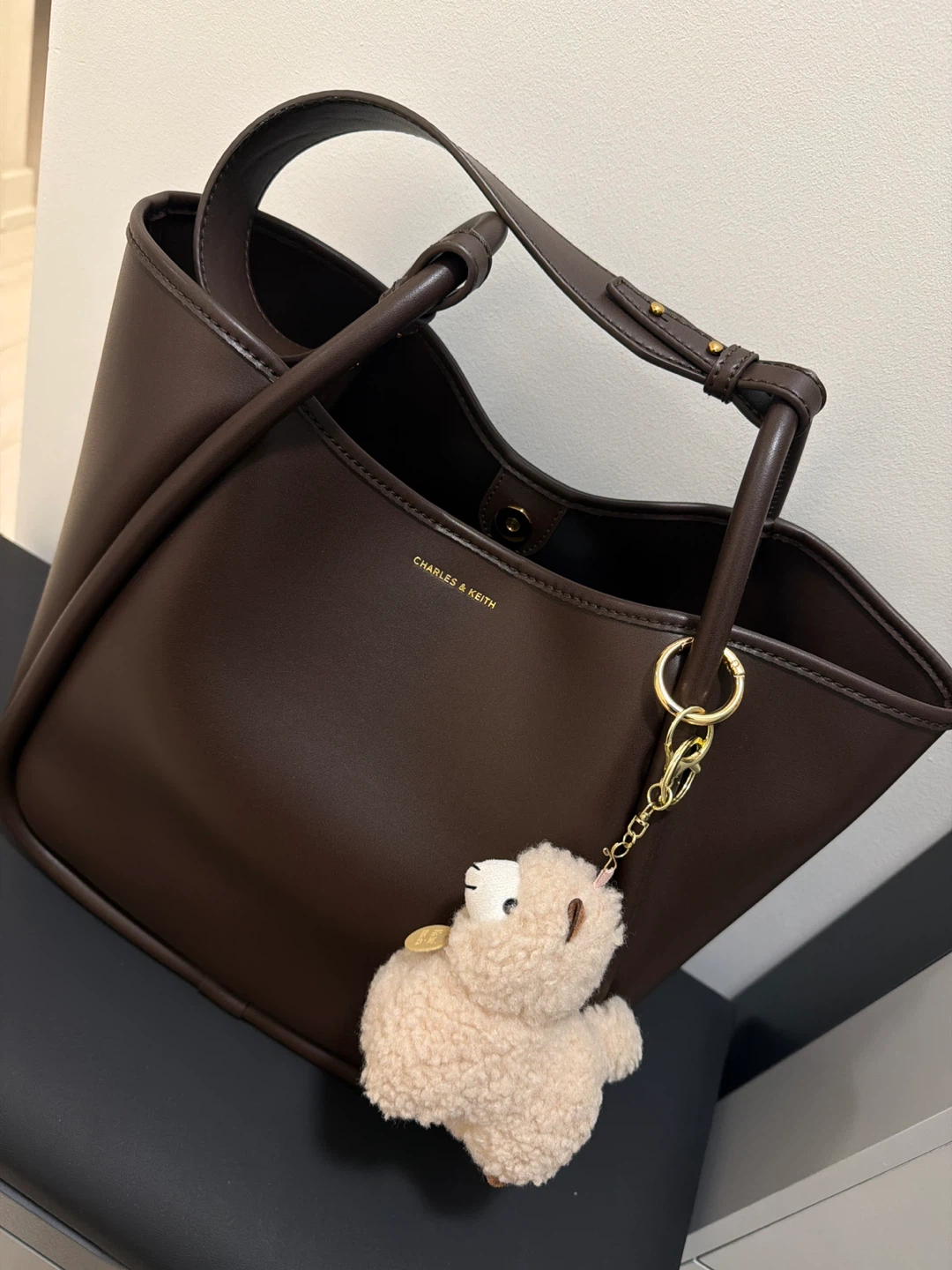 CHARLES & KEITH Dark Brown Tote Bag with Charm - photo 2