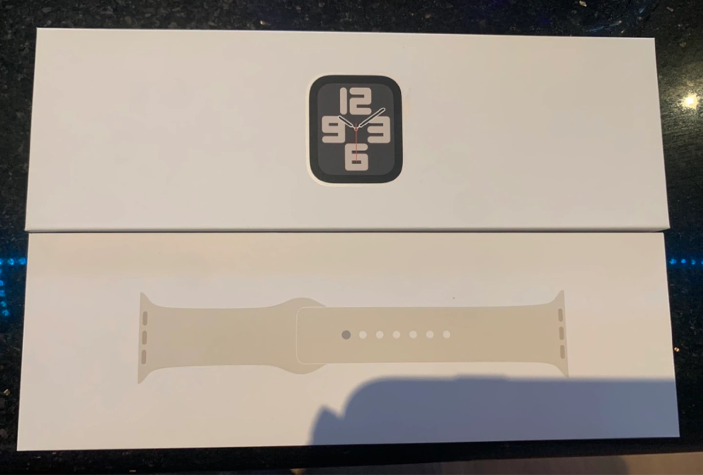 *NEW* Apple Watch SE (2nd Gen) 40mm Starlight Aluminum GPS - photo 2