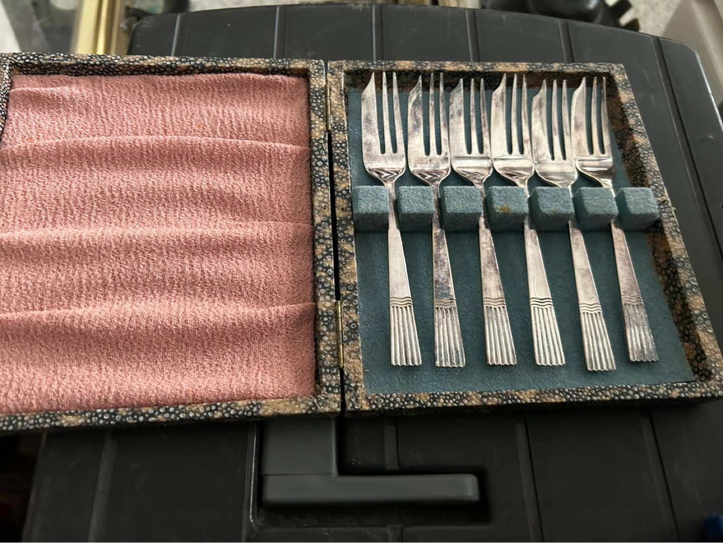 Set of 6 Silver Forks in Presentation Box