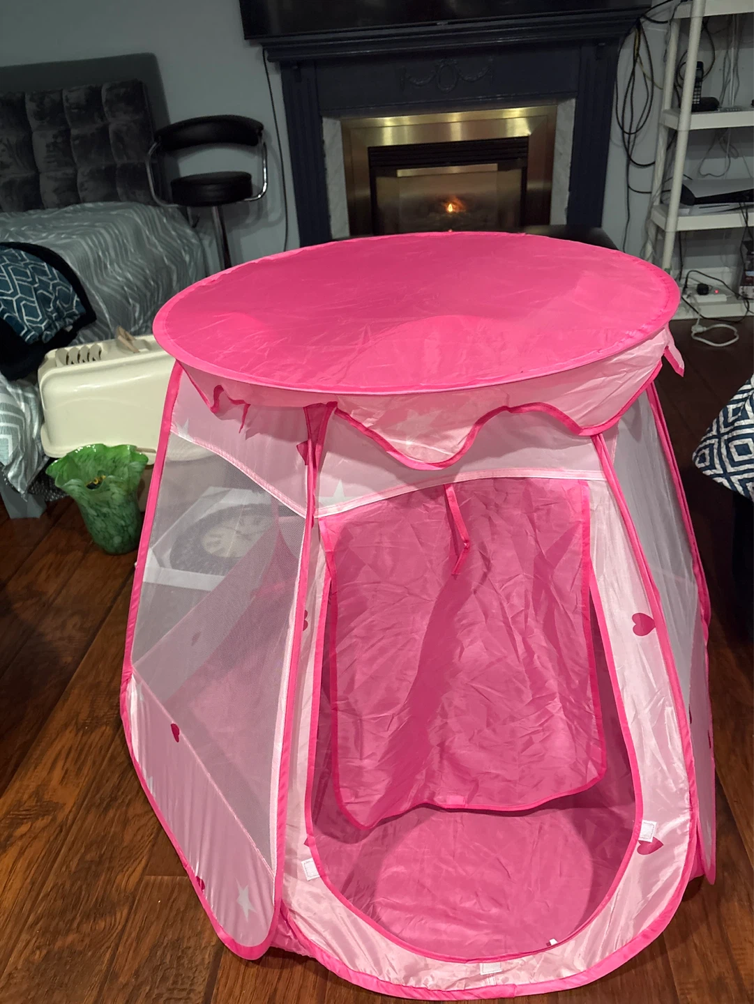 Pink Play Tent with Hearts and Stars