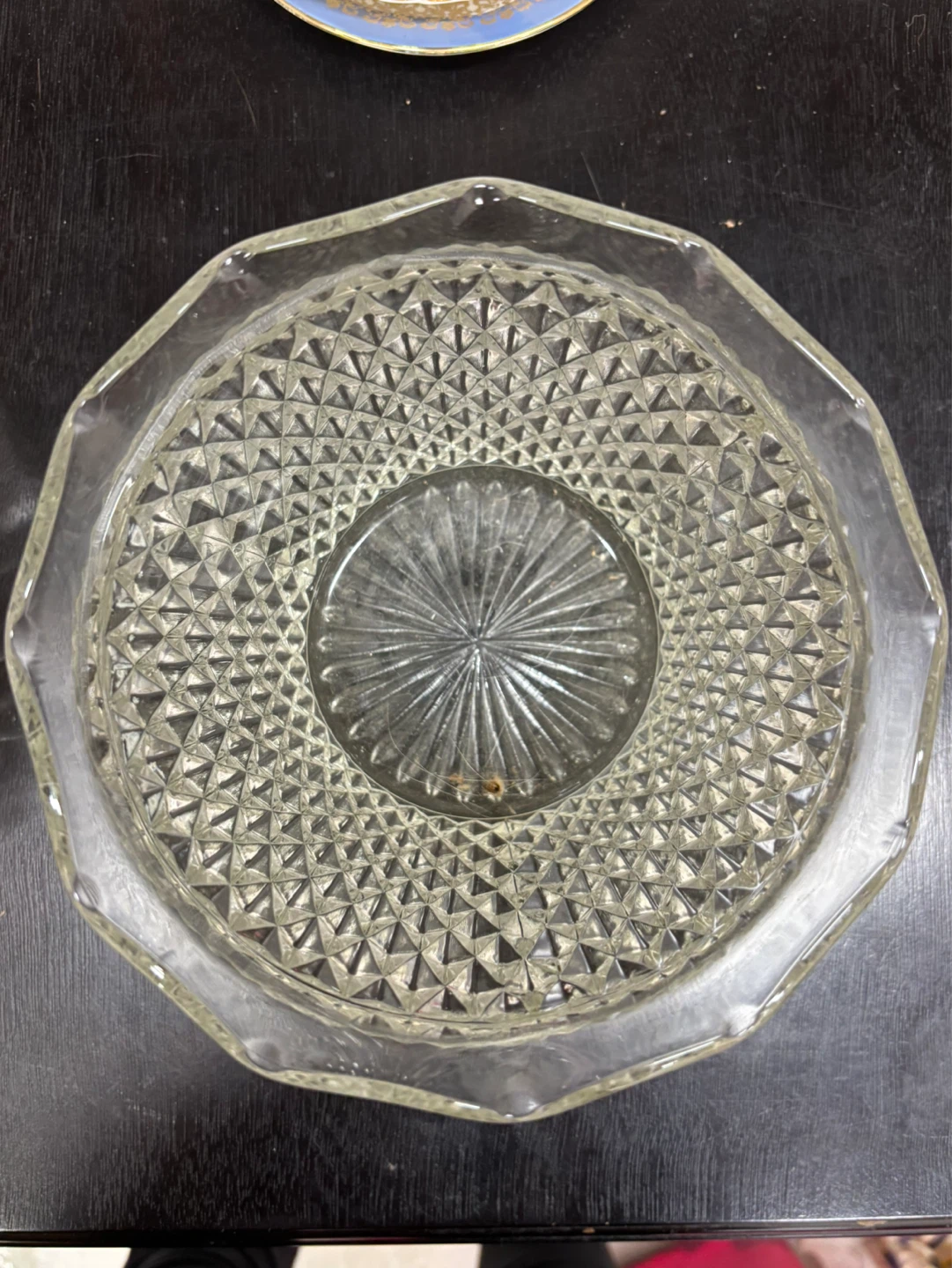 Glass serving bowl