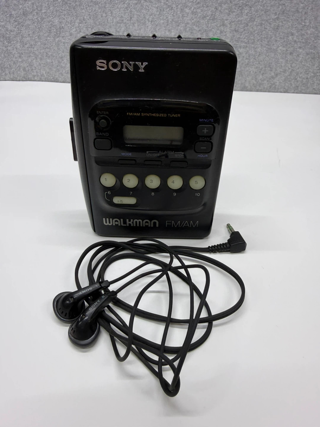 Sony Walkman FM/AM Synthesized Tuner Radio - photo 3