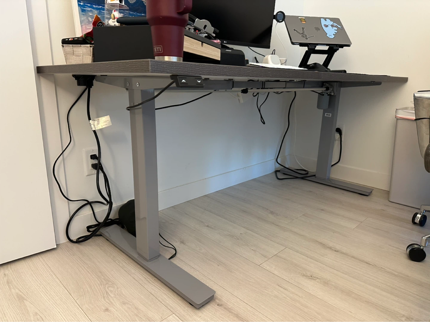 Bestar Electric Standing Desk - photo 4