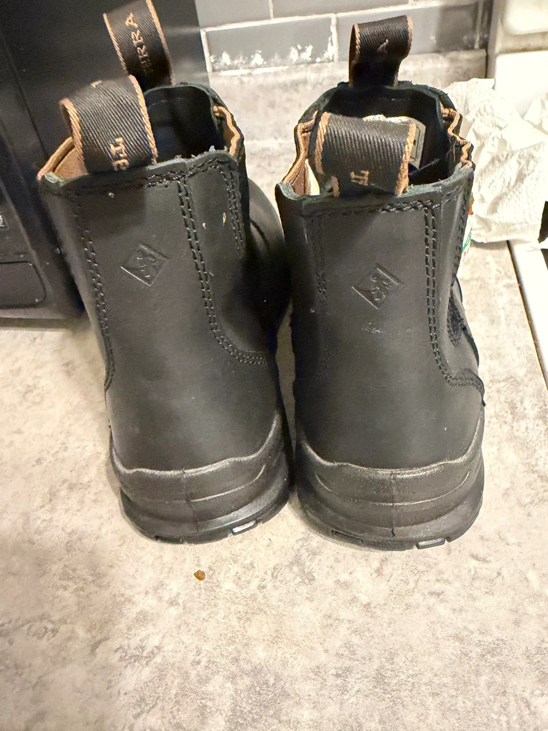 TERRA Black Leather Chelsea Work Boots Size 10 - photo 3