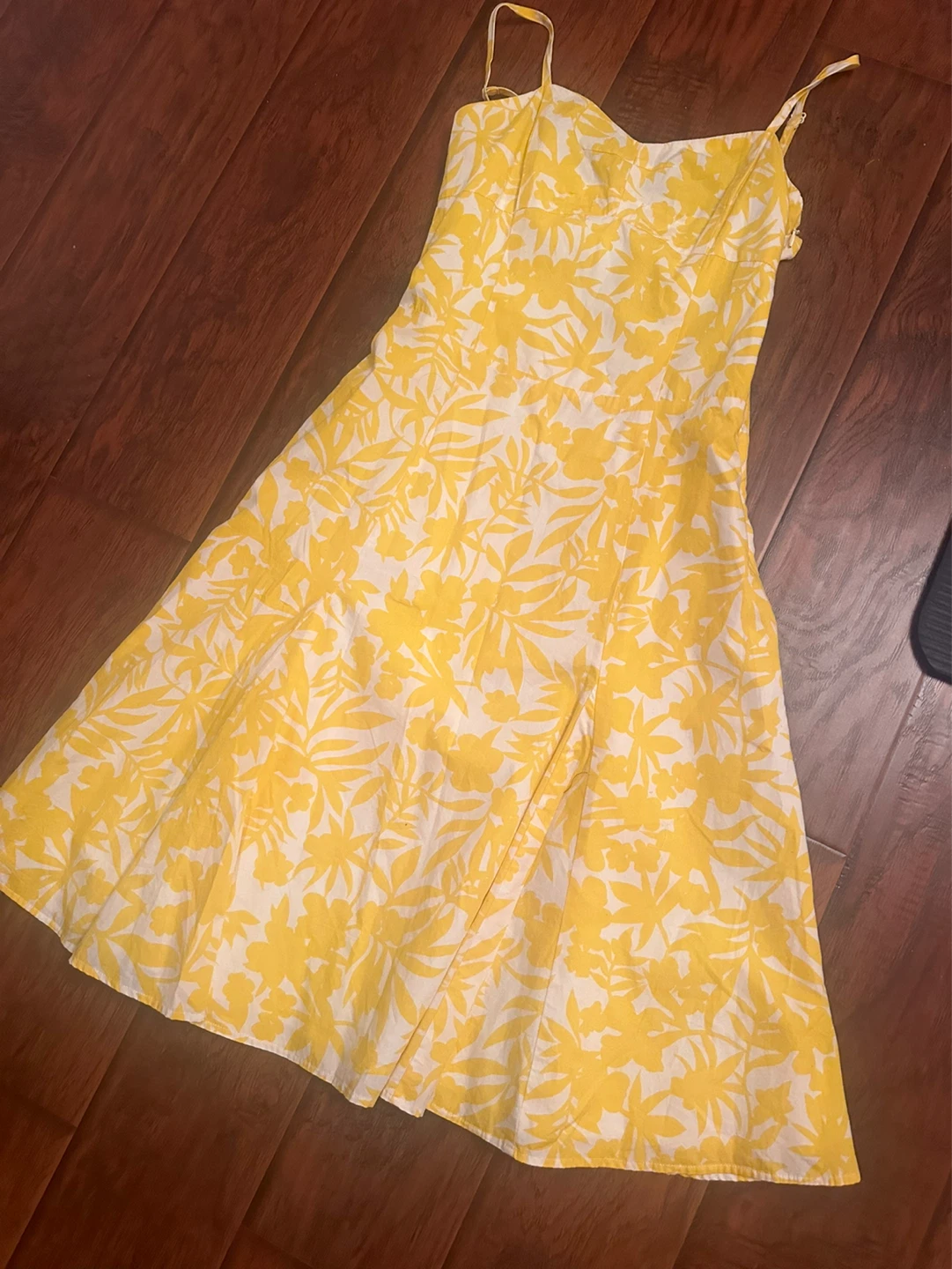 Yellow floral sundress size 9