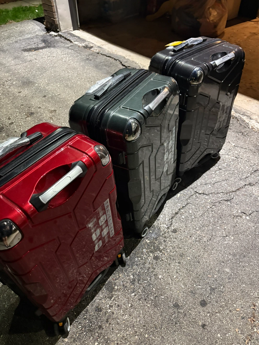 Set of 3 Travel Luggage Suitcases (Red, Green, Black)