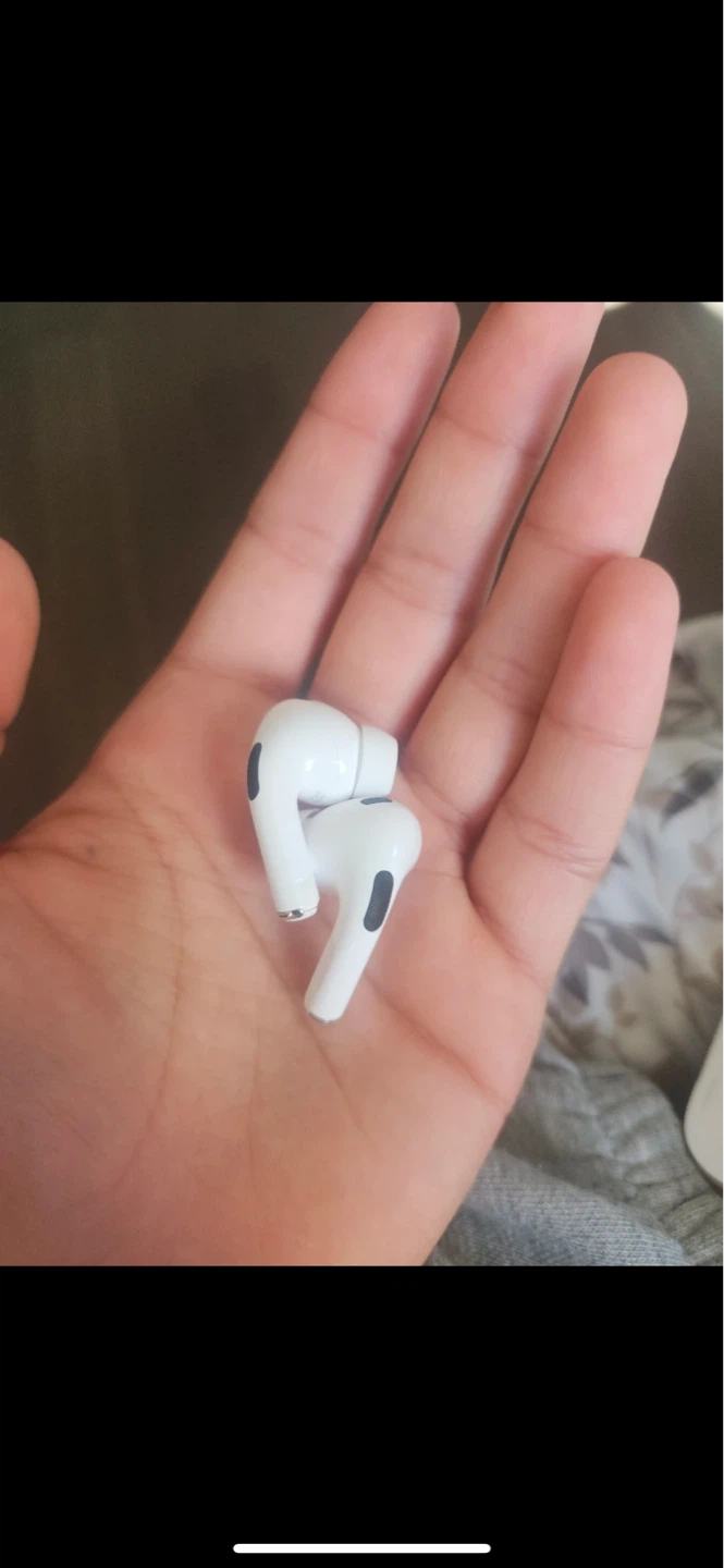 Apple AirPods Pro (3rd generation) - photo 2