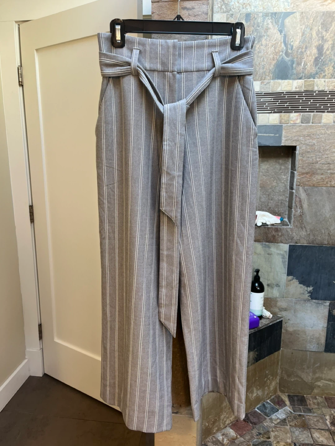 🌱 H&M Striped Belted Wide-Leg Pants