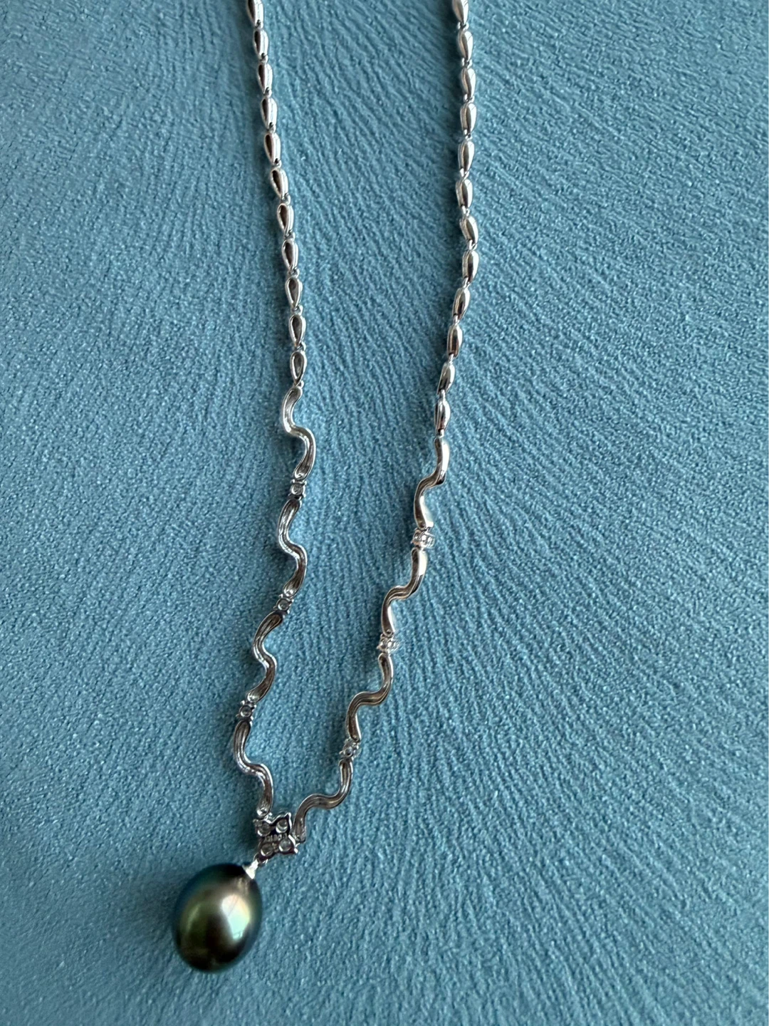 Harling's Jewellers Tahitian Pearl and Diamond Necklace - photo 4