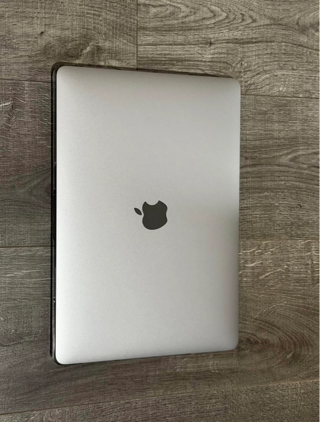 2020 MacBook Pro (M1 Chip)