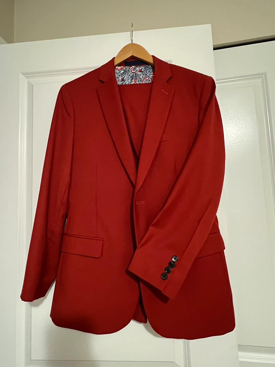 RW&CO. Red Slim Fit Suit Jacket and Pants