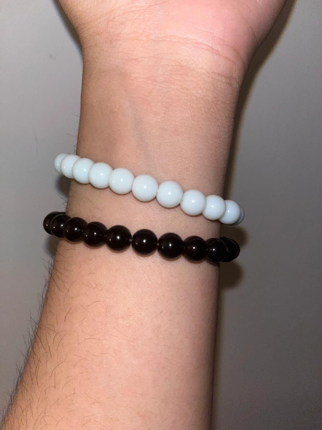 Set of 2 Beaded Bracelets - Black and White - photo 3