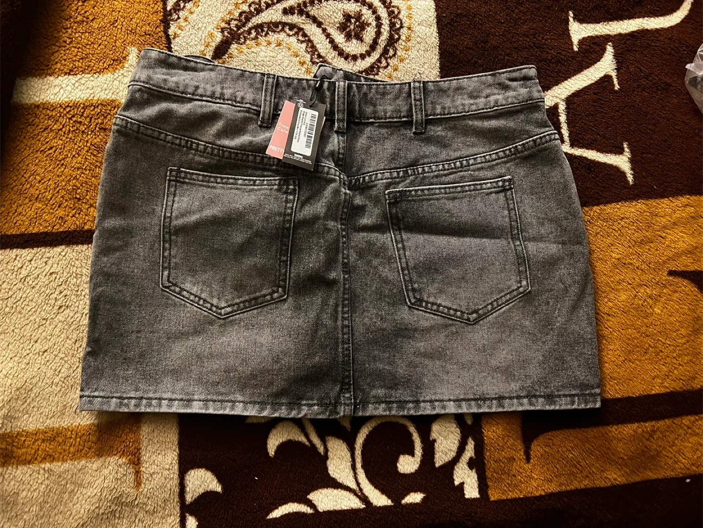 PrettyLittleThing Grey Denim Mini Skirt with Cross Appliqué - photo 4
