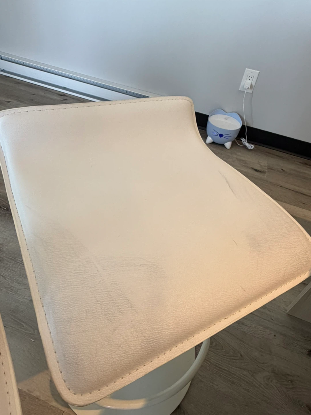 Pair of White Adjustable Bar Stools - photo 3