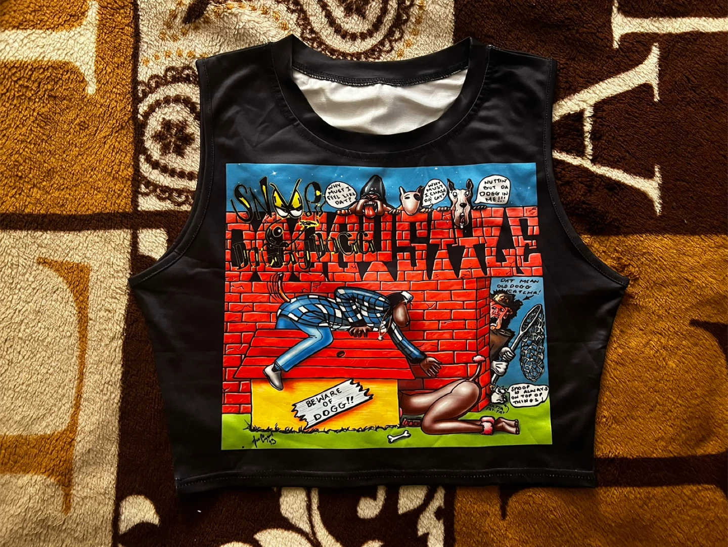 Snoop Dogg "Beware of Dogg!!" Graphic Crop Top