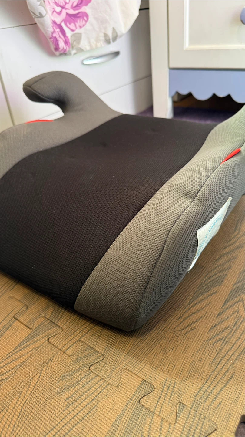 Canada W60 Booster Seat - photo 2
