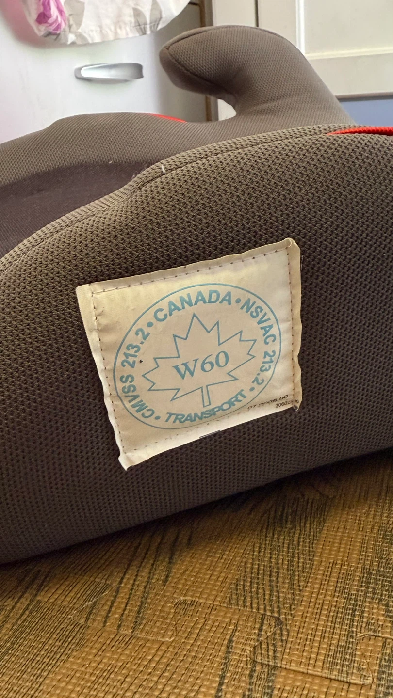 Canada W60 Booster Seat - photo 3