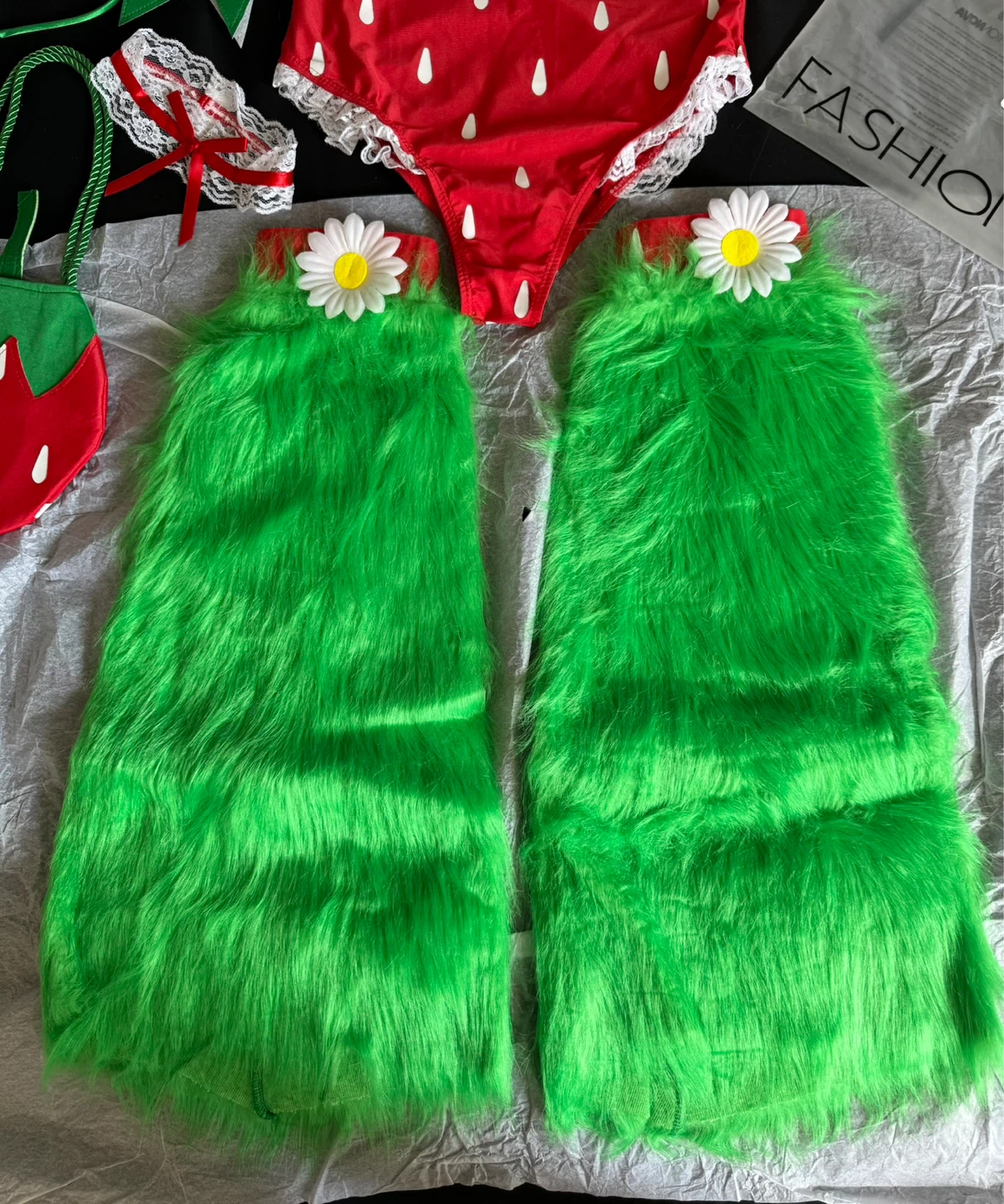 Fashion Nova 4 Piece Strawberry Costume — Small - photo 4
