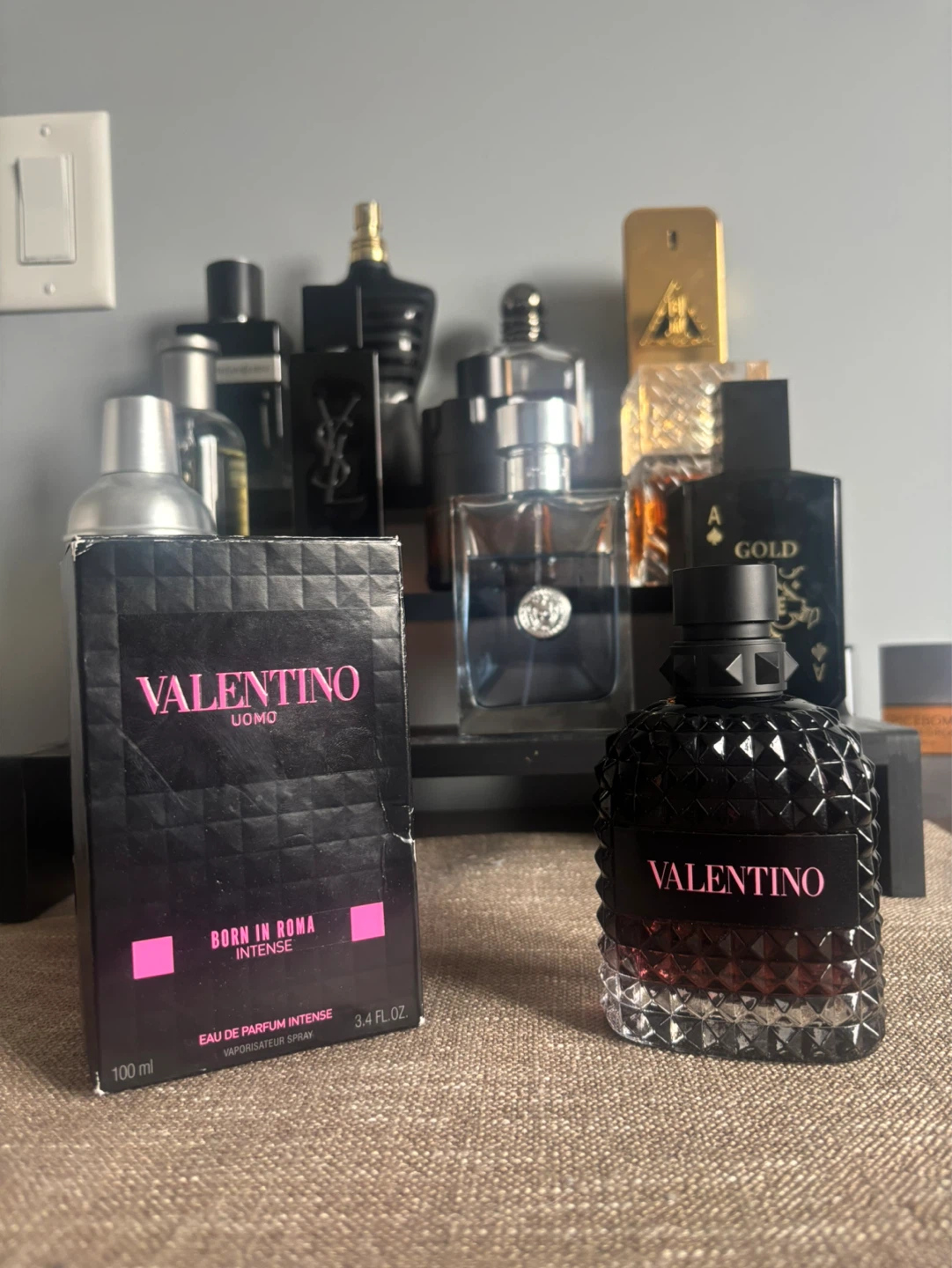 Valentino Born In Roma Intense Broken atomizer