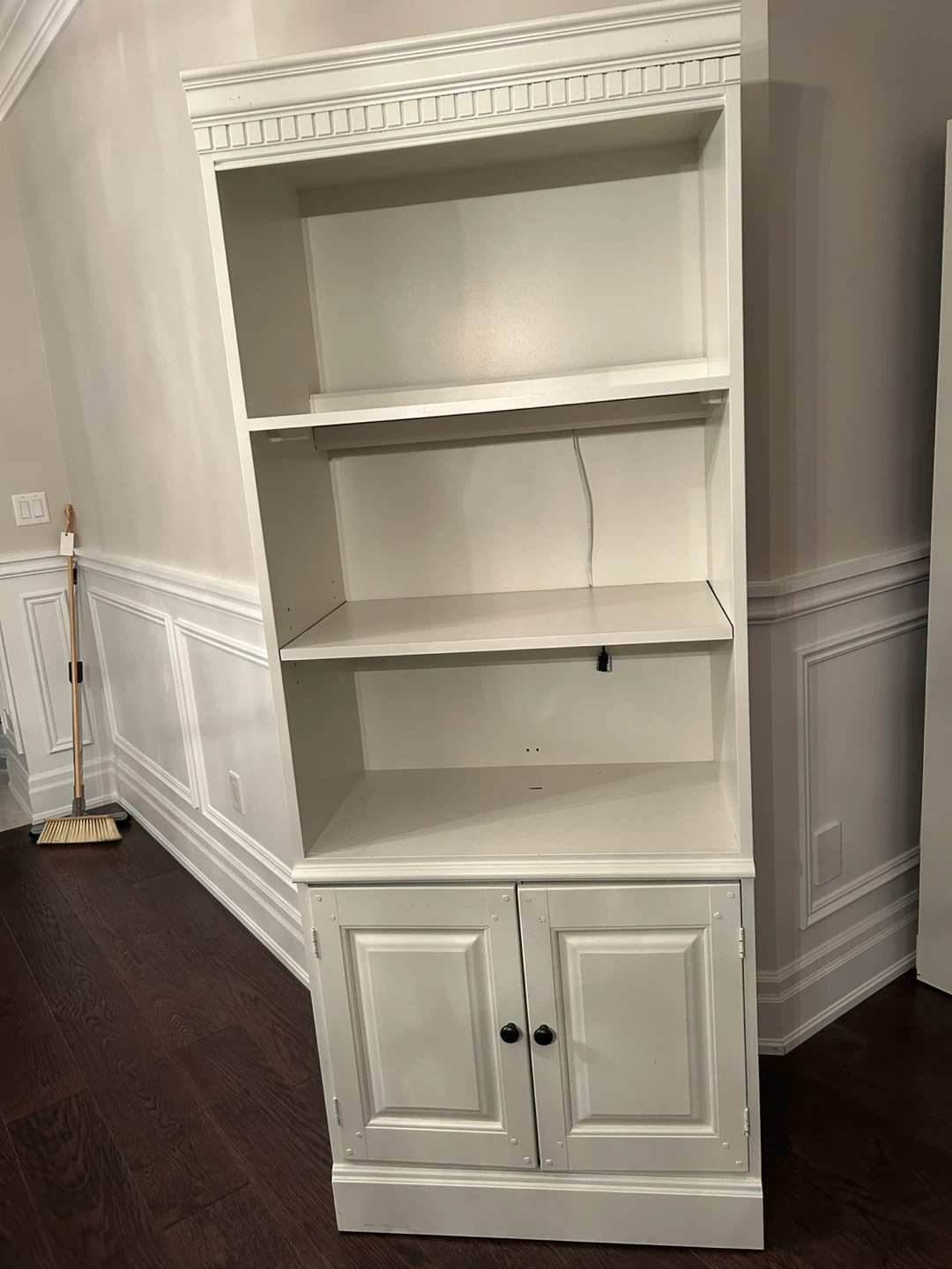 White Bookcase with Cabinet