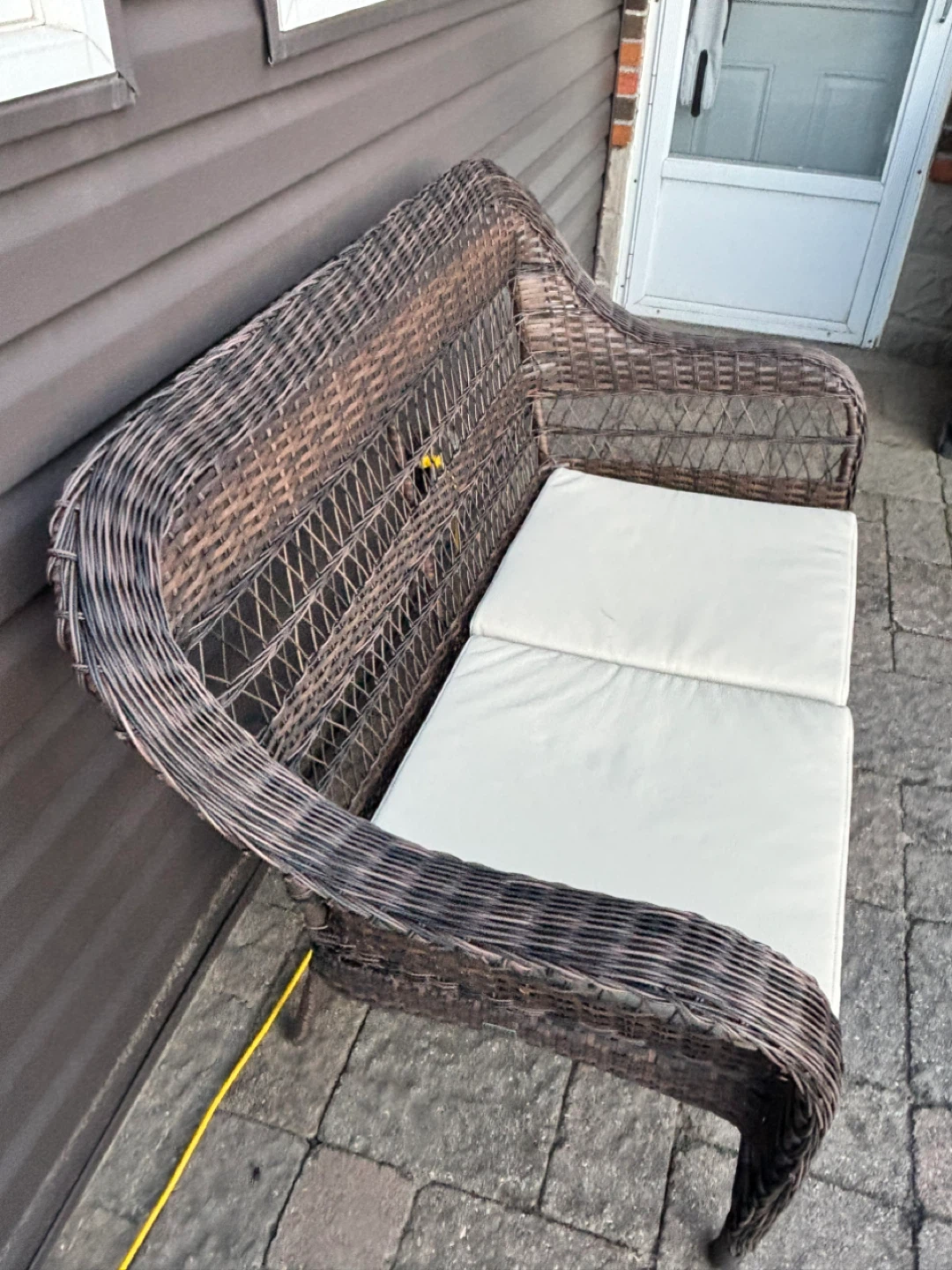 Wicker resin outdoor love seat - photo 3