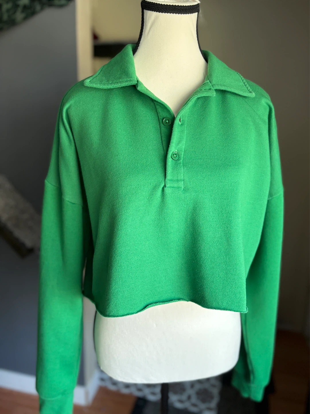 Sunday Best Green Cropped Collared Sweatshirt