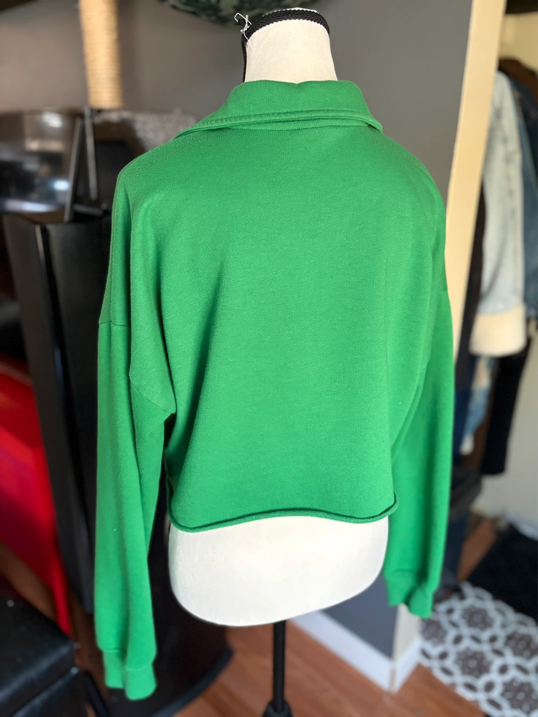 Sunday Best Green Cropped Collared Sweatshirt - photo 4