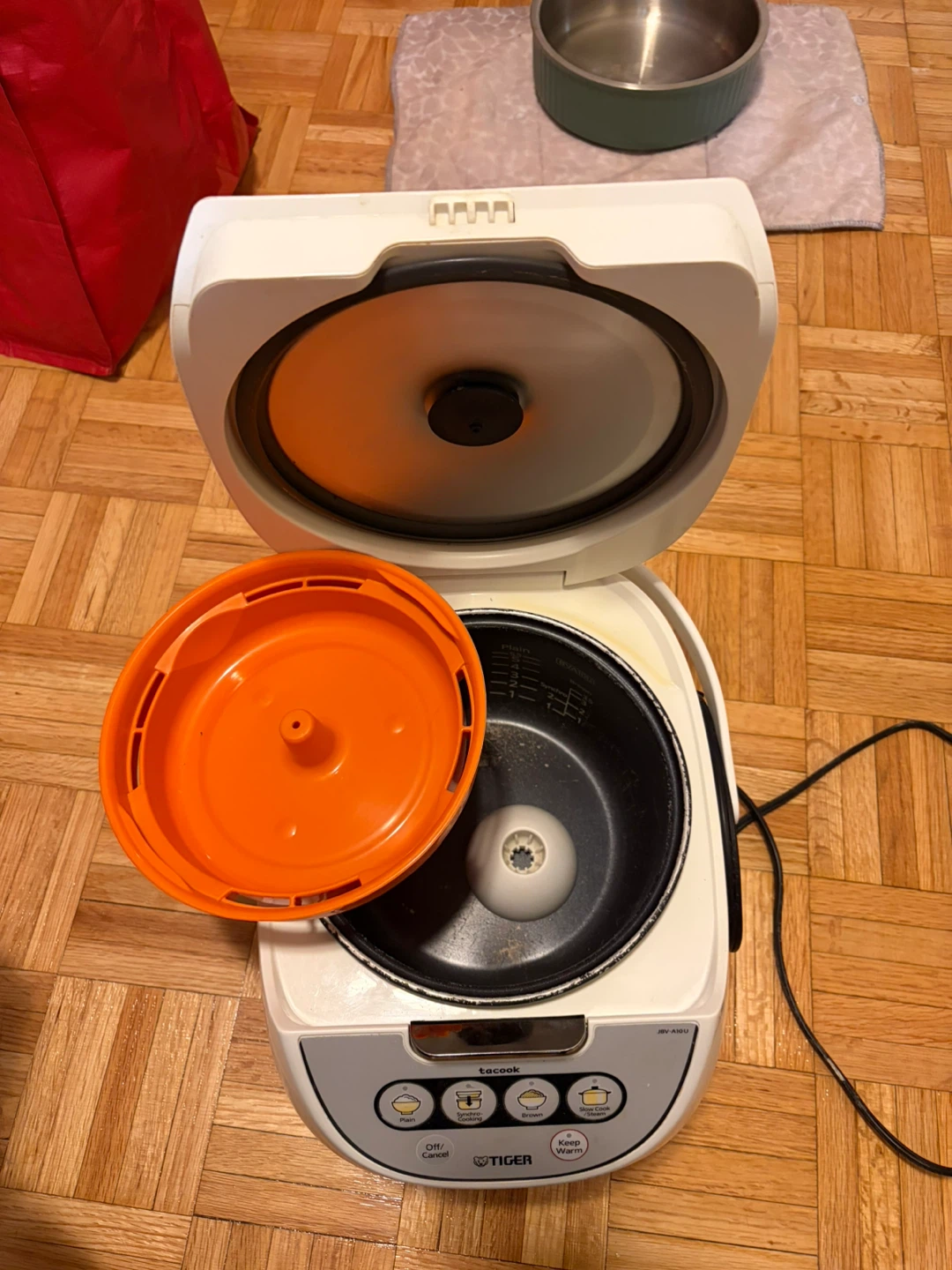 Tiger JBV-A10U Rice Cooker - photo 2