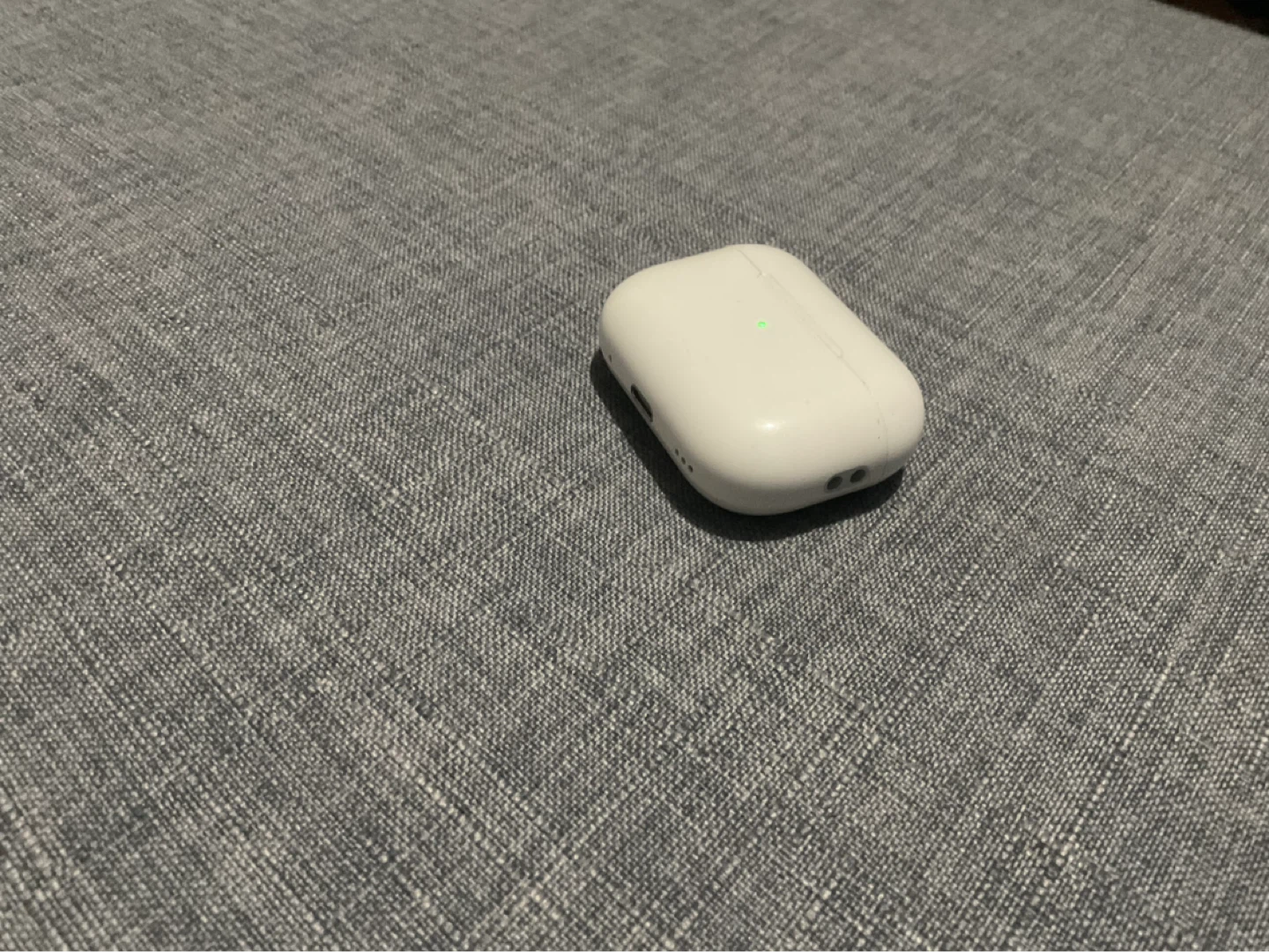 Apple AirPods Pro (1st Gen) with Charging Case - photo 2