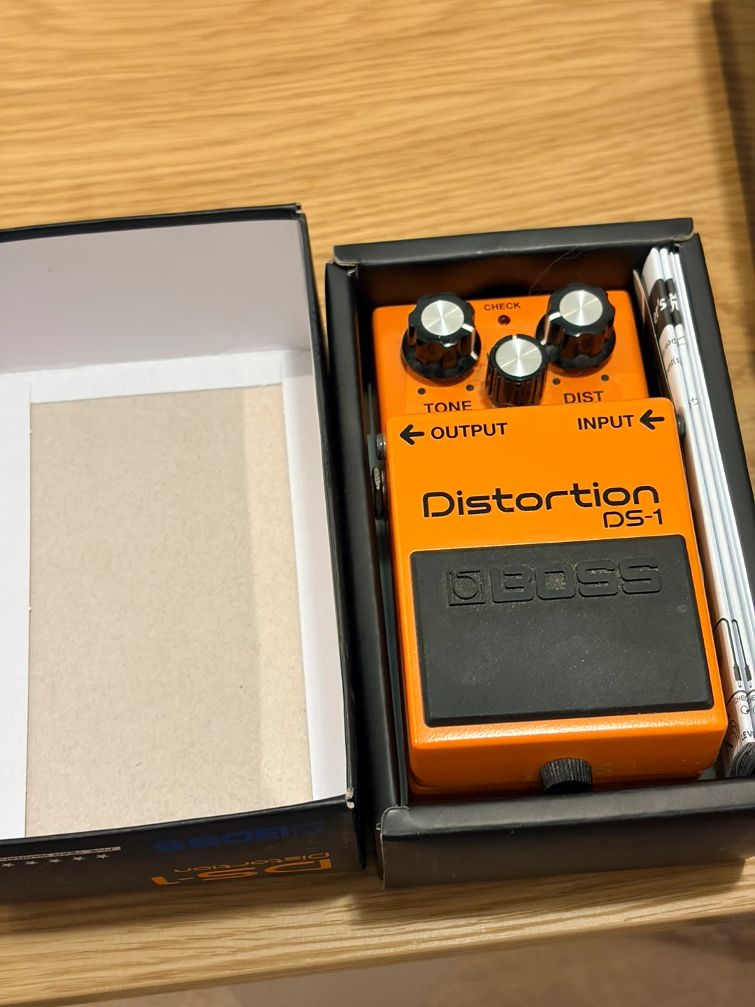 BOSS DS-1 Distortion Guitar Pedal