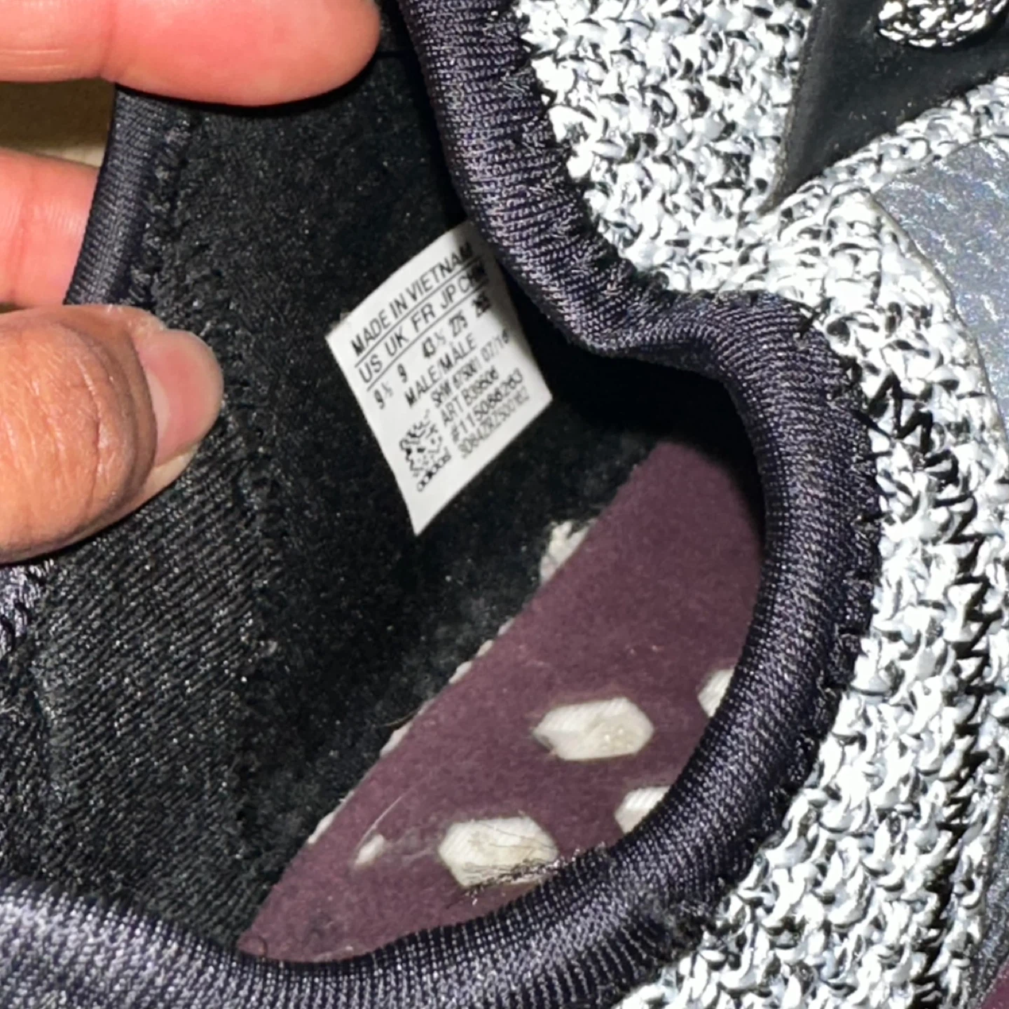 Adidas NMD R1 Shoes 9.5 US - photo 5
