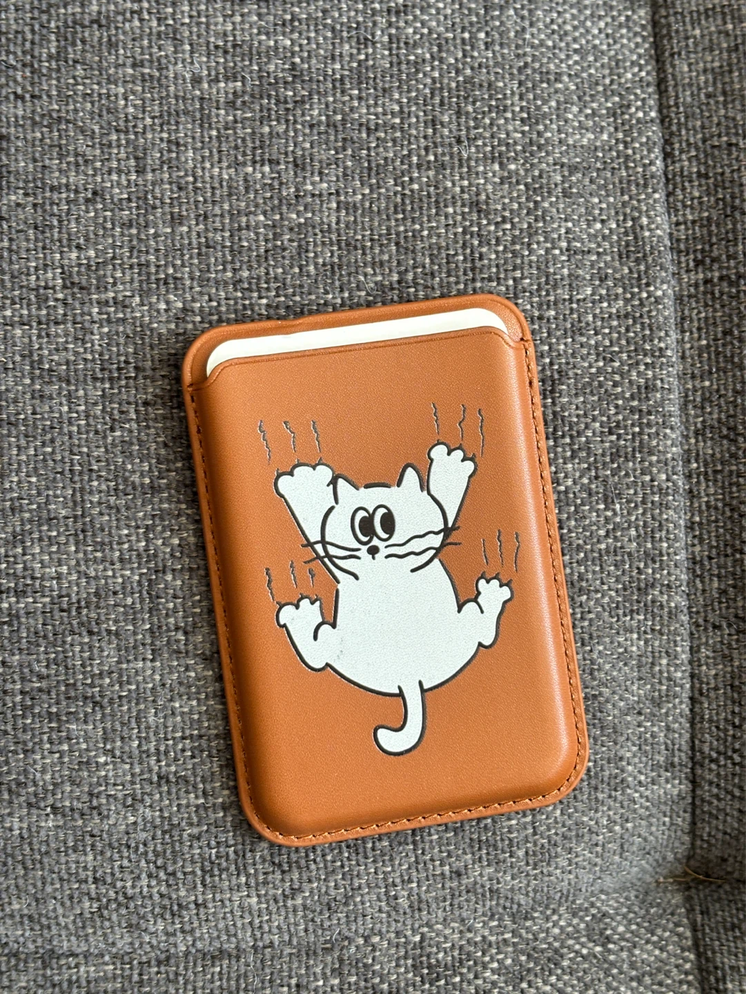 Brand new magnetic wallet, MagSafe phone accessories