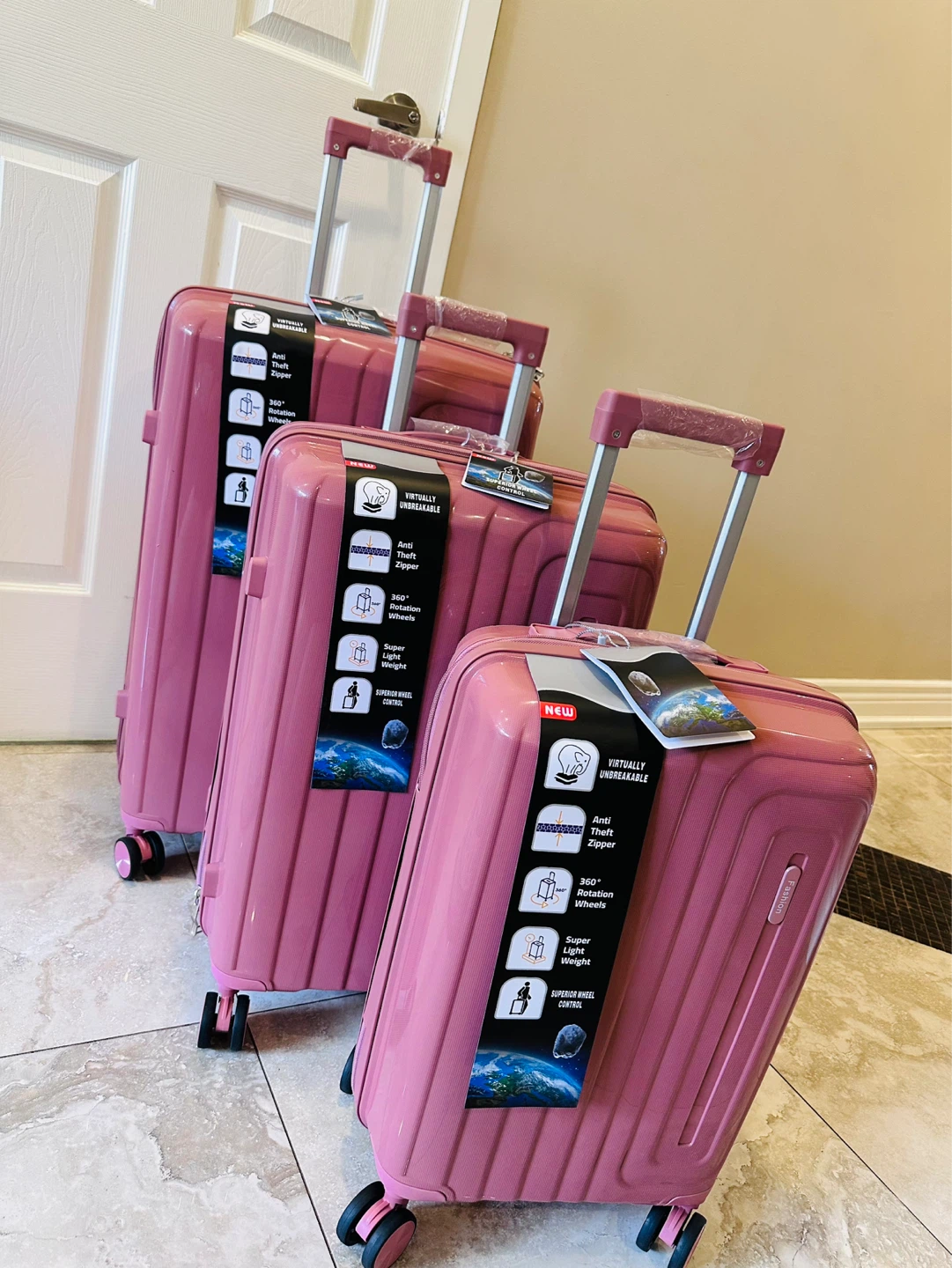 Pink Hard Shell Luggage Set - photo 3
