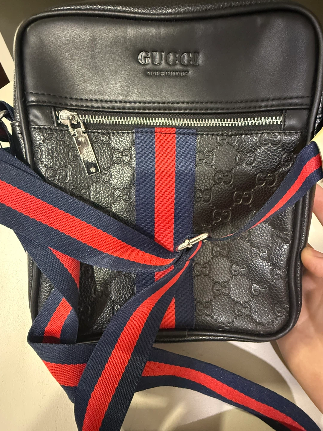 Gucci Black Messenger Bag - photo 3