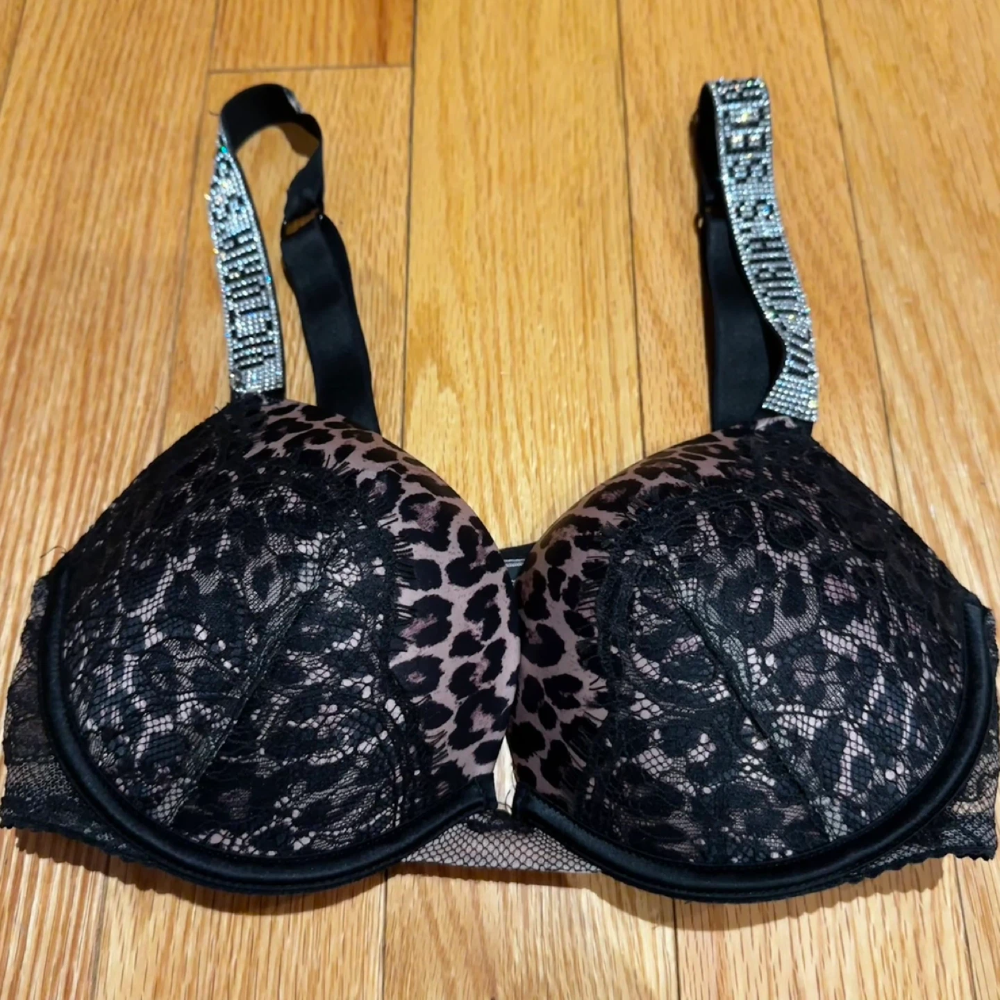 Victoria's Secret Very Sexy Push-Up Bra 36B