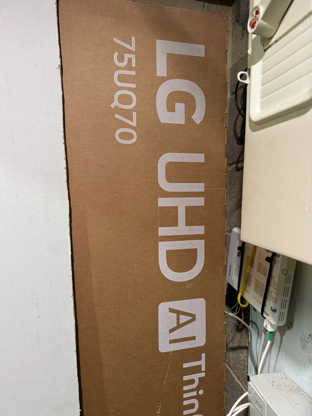 LG 75" UHD AI ThinQ TV