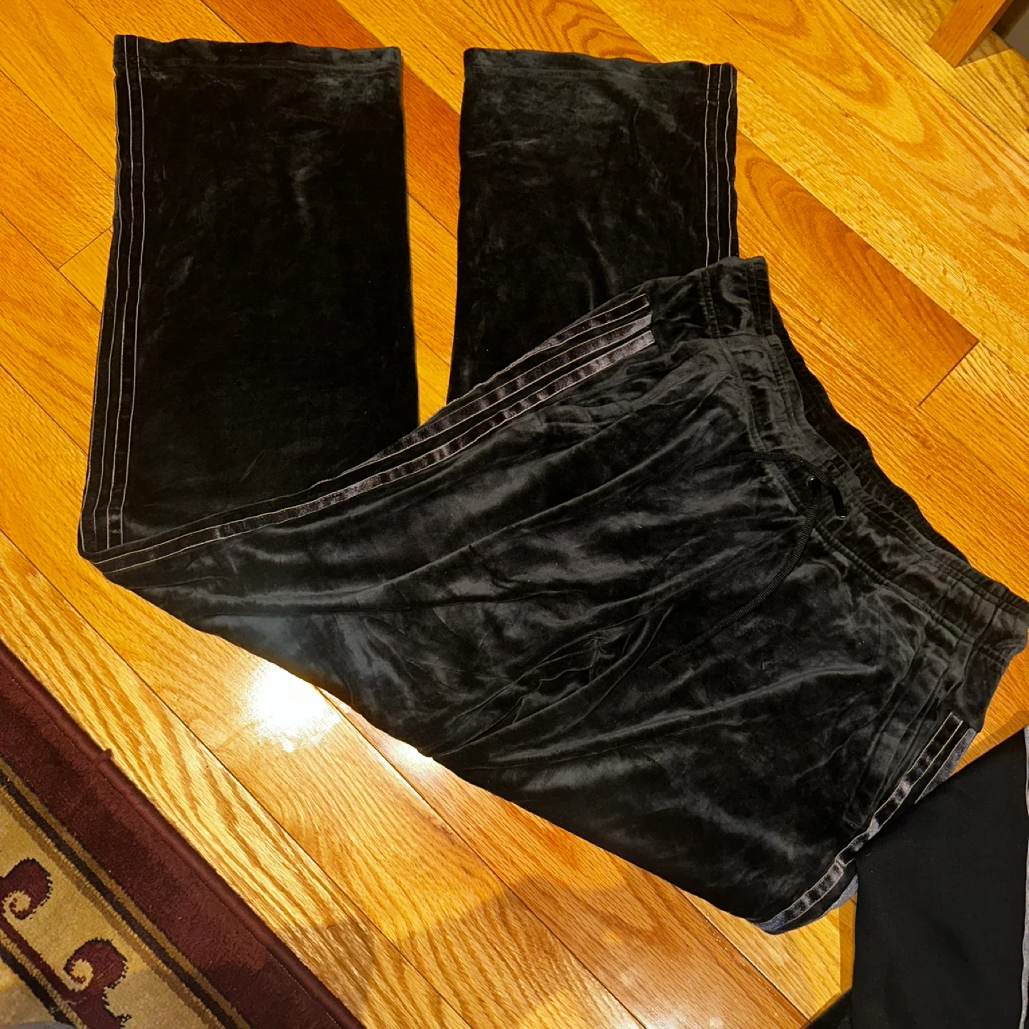 Velour Tracksuit Set - Black small - photo 5