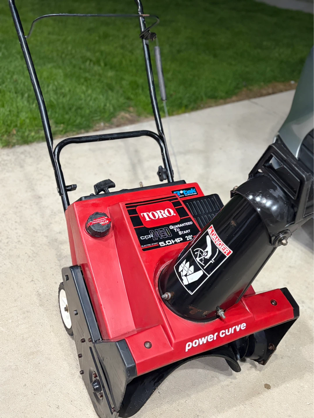 Toro CCR 2450 Power Curve Snow Blower - photo 2
