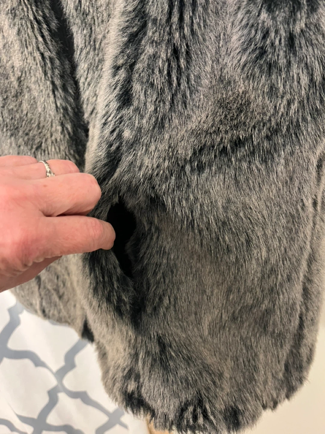 🌱 Buffalo Faux Fur Vest M/M - photo 4