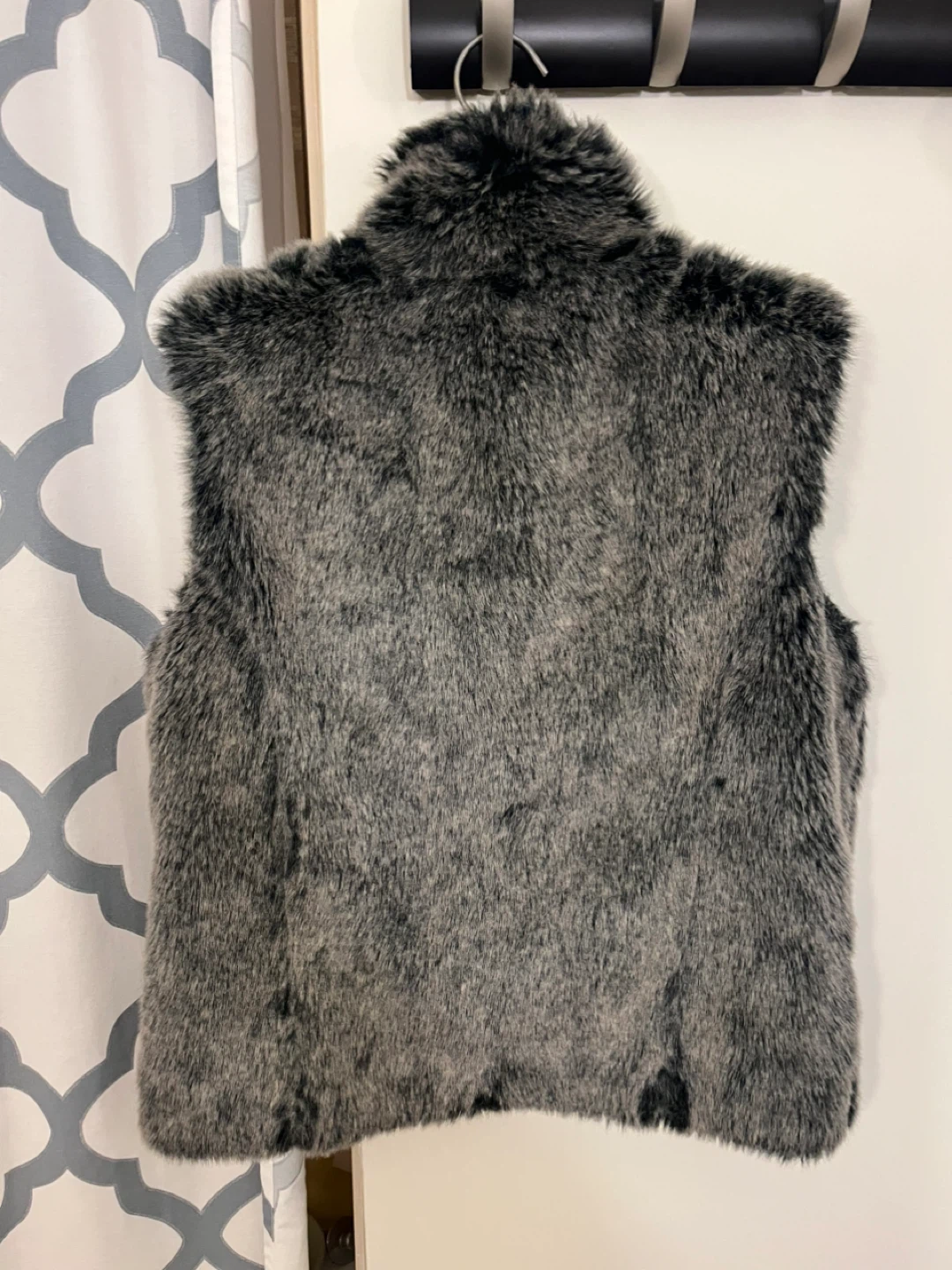 🌱 Buffalo Faux Fur Vest M/M - photo 2