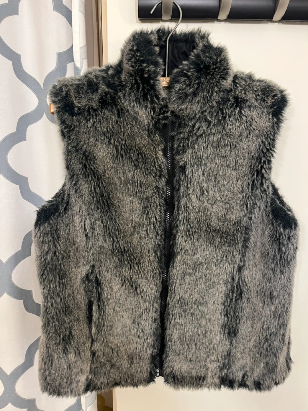 🌱 Buffalo Faux Fur Vest M/M