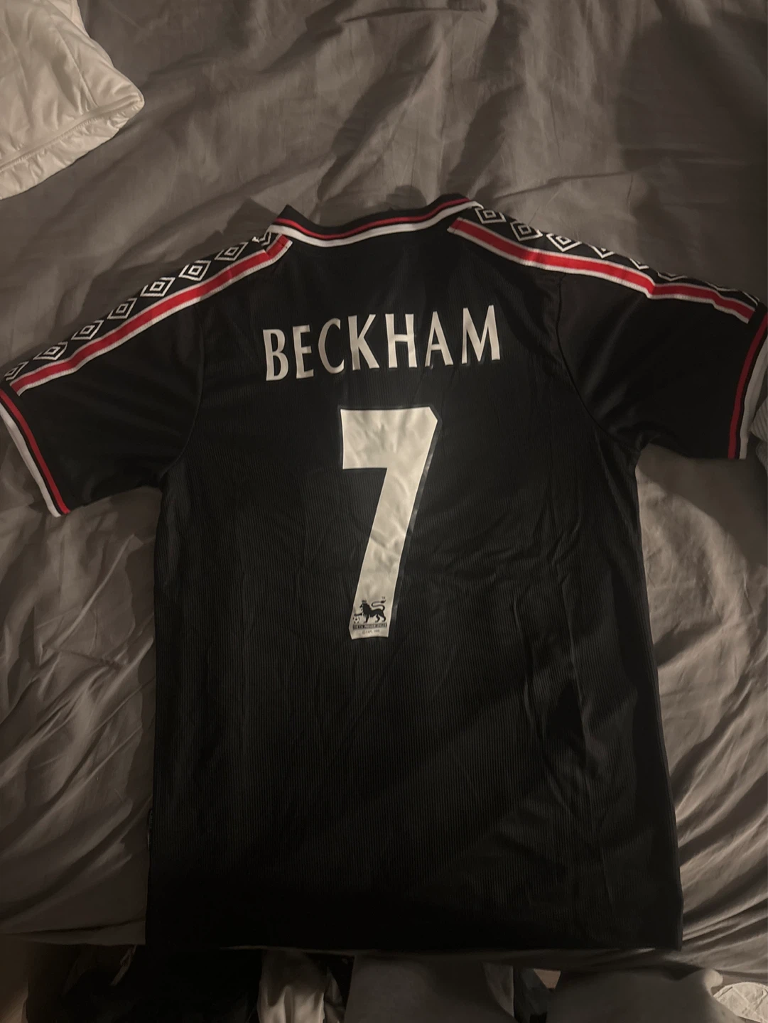 Manchester United 1997-98 Beckham #7 Retro Football Jersey - photo 3