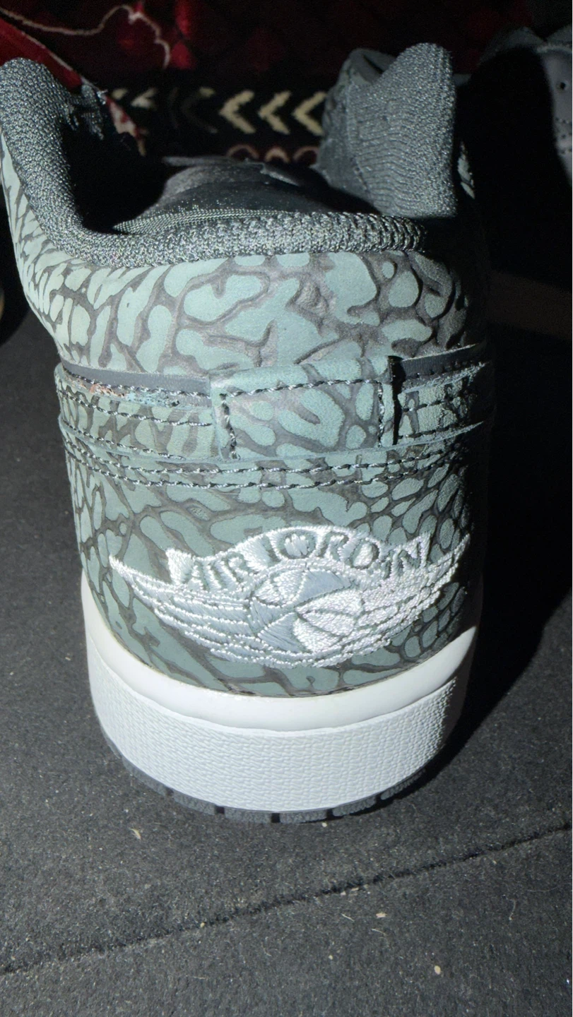 Air Jordan 1 Low Elephant Print Sneakers - photo 2