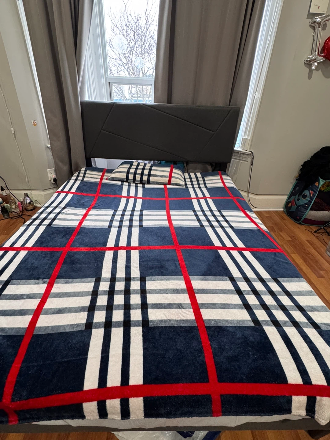Modern queen bed frame - photo 3