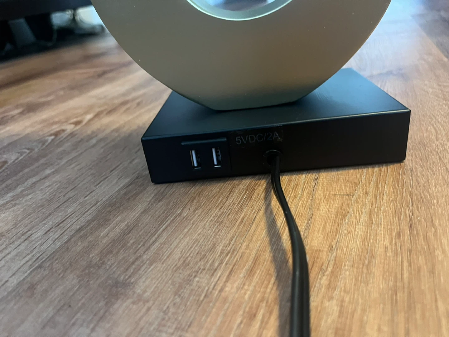 Pair of Gold Loop Table Lamps with USB Ports - photo 2