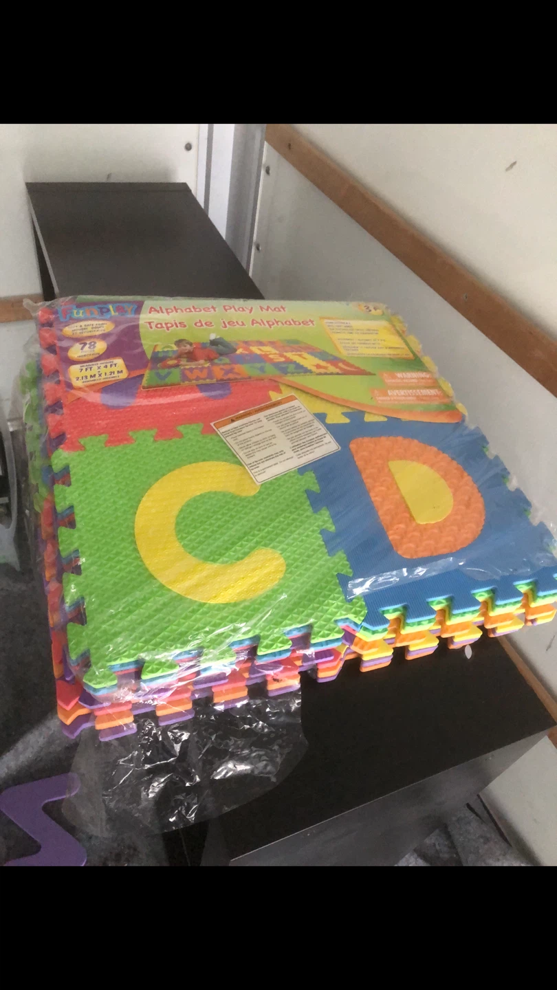 Alphabet Play Mat - Large Foam Puzzle Tiles