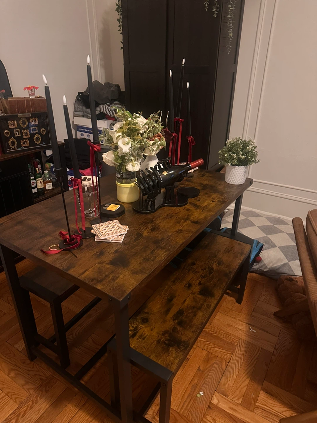 Table & Benches