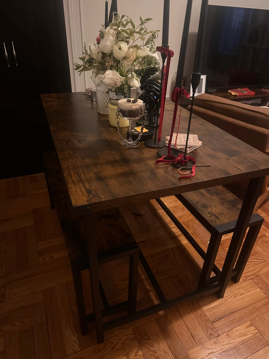 Table & Benches - photo 4