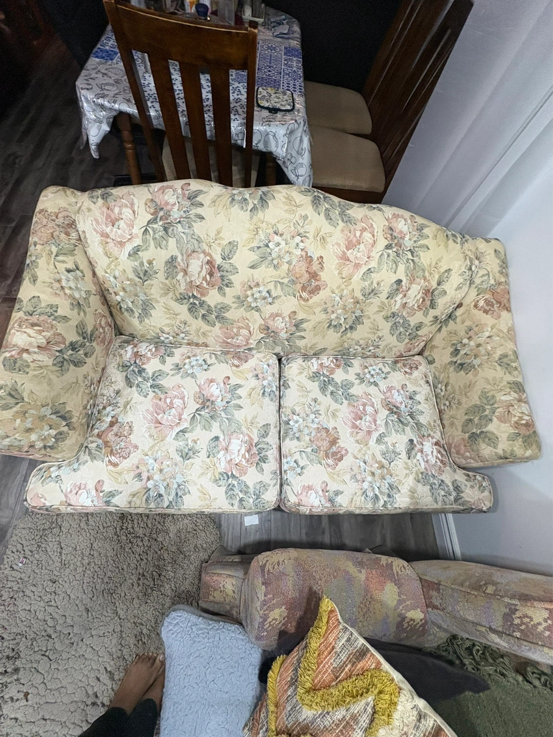 Floral Loveseat Sofa - photo 2