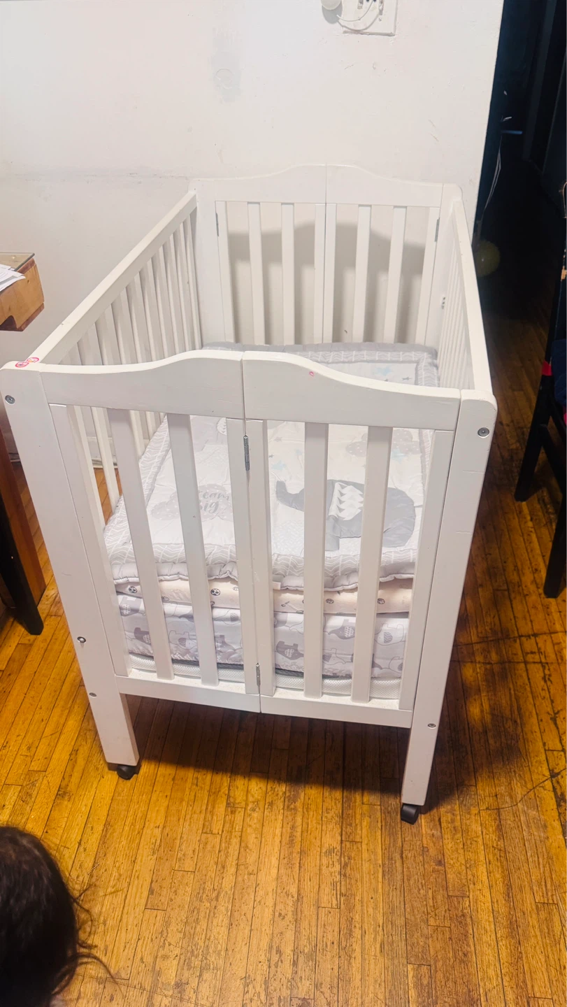 White Baby Crib with Mattress